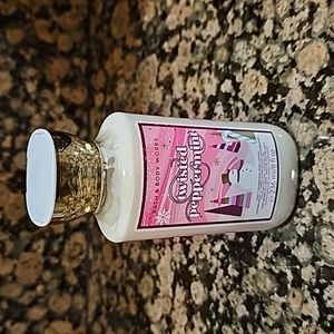 BBW Twisted Peppermint daily nourishing body lotion